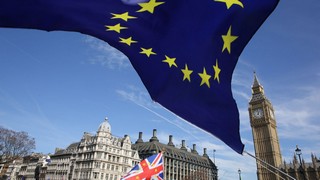 Das Chaos um den Brexit geht weiter. Wie aber soll der gordische Knoten durchschlagen oder der Stein des Weisen gefunden werden?. Bild und Copyright: lonndubh / shutterstock.com.