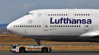 Die Experten der UBS werfen einen Blick auf die Aktie der Lufthansa. Bild und Copyright: Vytautas Kielaitis / shutterstock.com