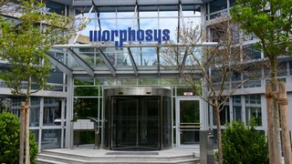 Die Zentrale von Morphosys - kann die Aktie des Biotech-Unternehmens nach den jüngsten Kursverlusten die Wende schaffen? Bild und Copyright: nitpicker / shutterstock.com.