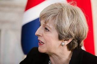 Theresa May ist gestern bei der Abstimmung zum Brexit Vertragsentwurf mit der EU im britischen Unterhaus erneut grandios gescheitert. Zu unterschiedlich sind die Interessen der britischen Politiker. Bild und Copyright: Drop of Light / shutterstock.com.