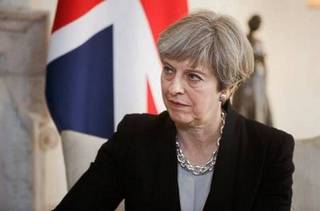 Großbritanniens Regierungschefin Theresa May wird wahrscheinlich nicht weiter regieren können. Bild und Copyright: Drop of Light / shutterstock.com