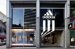 Der Sportartikelhersteller Adidas will bis 2020 Umsatz und Gewinn stärker als bisher erwartet steigern. Bild und Copyright: Adidas.