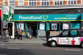 Shop der Steinhoff-Sparte Poundland in London. Bild und Copyright: Michael Barck / www.4investors.de.