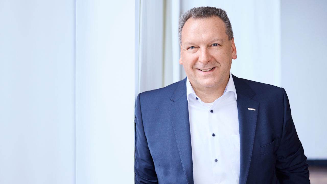 Thomas Strelow, Börse Düsseldorf, wirft einen Blick auf das Geschehen an den Aktienmärkten.