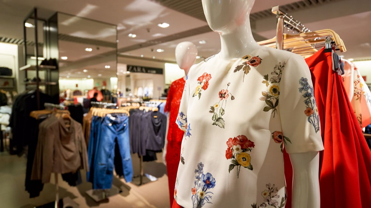 Die deutsche Wirtschaft stürzt im ersten Halbjahr so stark wie noch nie in Friedenszeiten ab, die Hoffnung ruht auf einer zügigen Belebung durch sukzessive Lockerungen der strikten Maßnahmen zur Pandemieeindämmung. Bild und Copyright: Sorbis / shutterstock.com.