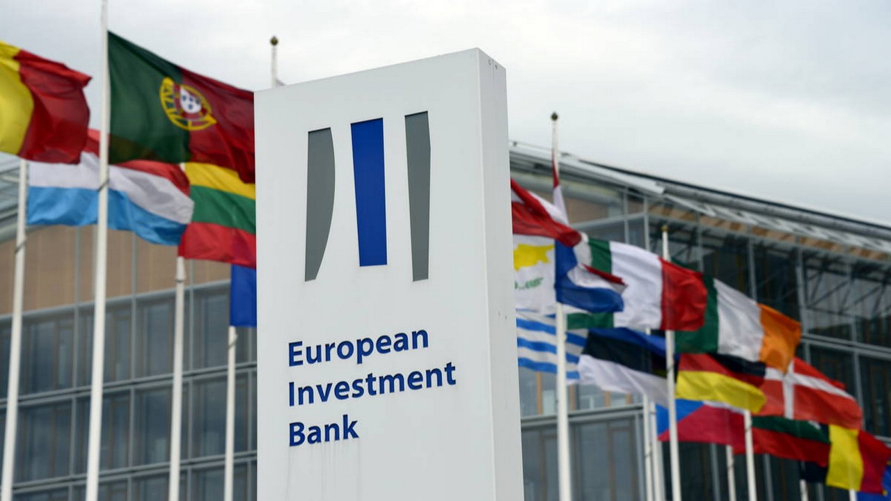 Die Europäische Investitionsbank und die Commerzbank lancieren ein Fianzierungsprogramm. Bild und Copyright: nitpicker / shutterstock.com.