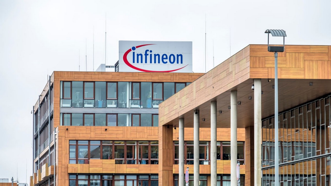 Der Halbleiterkonzern Infineon kämpft im Chip-Boom gegen Probleme mit der Produktion. Bild und Copyright: Lukassek / shutterstock.com.