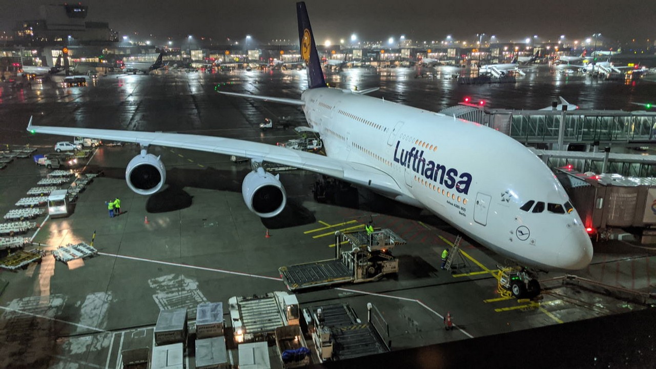 Die Lufthansa hat Zahlen für das erste Quartal 2023 vorgelegt. Bild und Copyright: Ravi Ghelani / shutterstock.com.