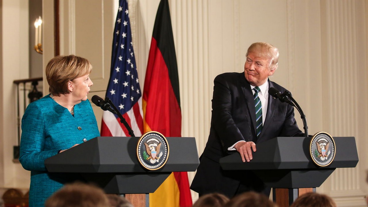 Für einen gewissen Newsflow sorgt immer mal wieder der US-Präsident Donald Trump. Trump erwägt Sanktionen wegen der Ostsee-Pipeline Nord Stream 2. Bild und Copyright: Nicole S Glass / shutterstock.com.