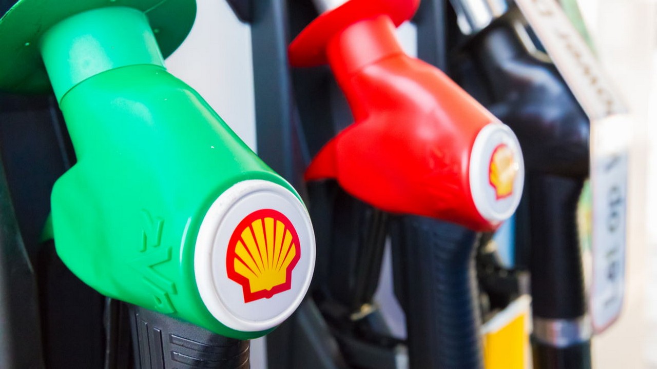 Shells Aktienkurs profitiert von den stark gestiegenen Preisen für Öl und Gas. Bild und Copyright: Semmick Photo / shutterstock.com.