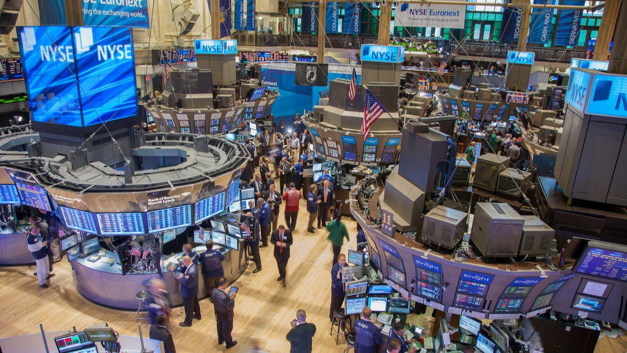 Trading-Floor der New Yorker Börse. Bild und Copyright: Bart Sadowski / shutterstock.com.