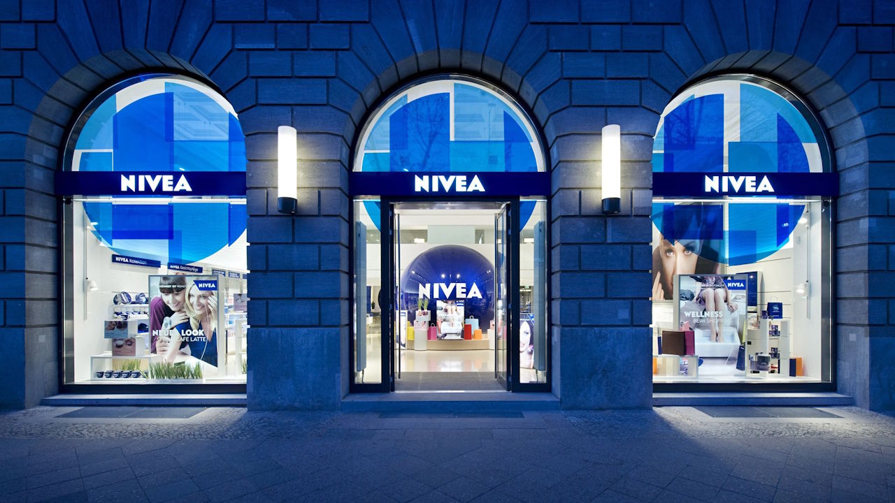  Bild und Copyright: Beiersdorf / Oliver Tjaden.
