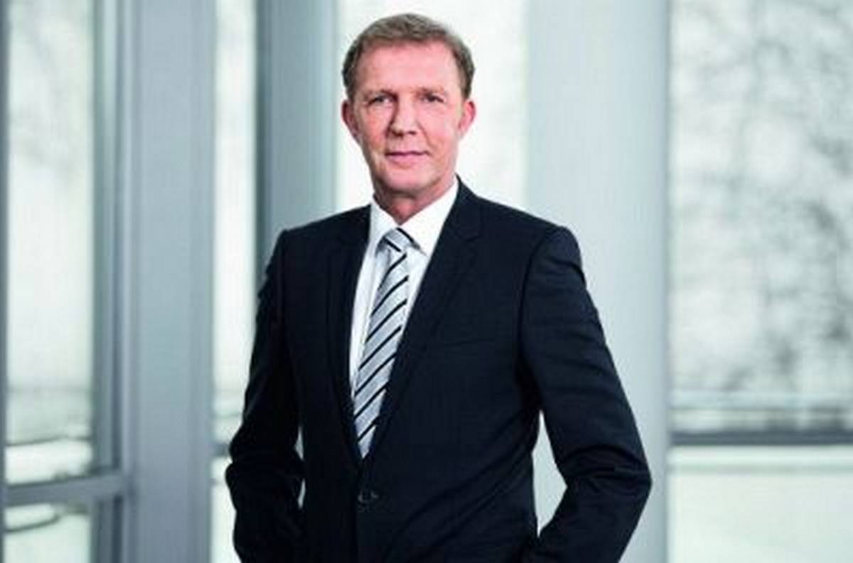 Jürgen Abromeit, Vorstandsvorsitzender der INDUS Holding AG, im Interview mit der Redaktion von www.4investors.de. Bild und Copyright: INDUS.