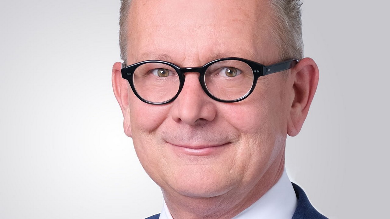 Im Interview mit GBC: KFM Deutsche Mittelstand Vorstandschef Hans-Jürgen Friedrich. Bilder und Copyright: KFM Deutsche Mittelstand.