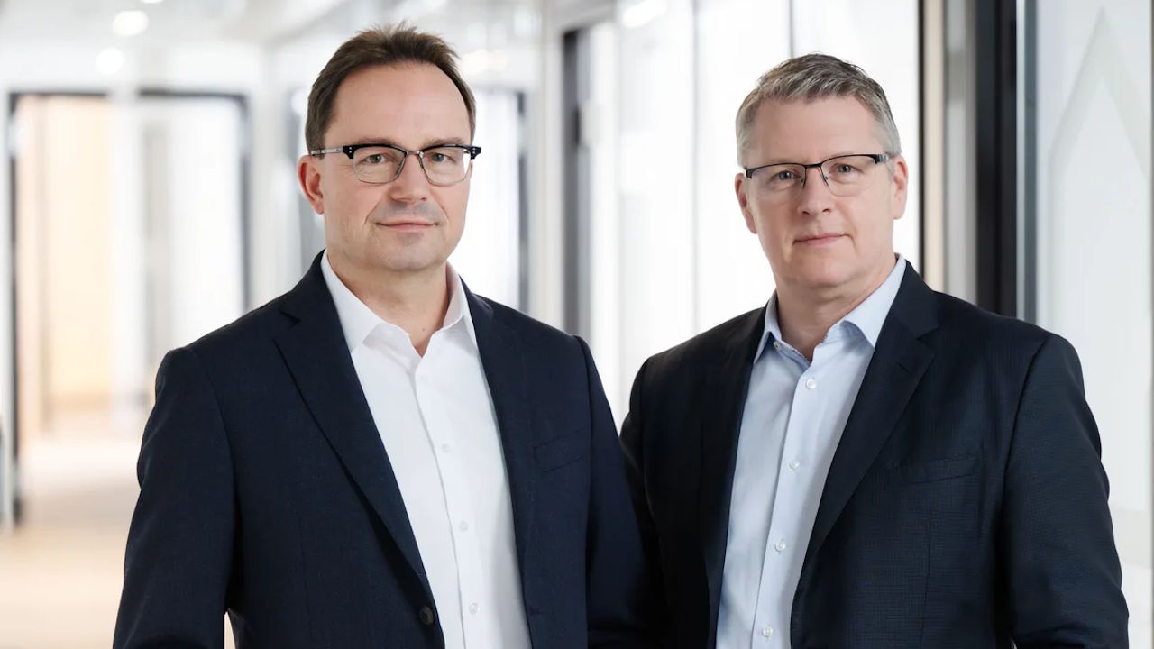 Das neue Vorstandsteam von NFON: Andreas Wesselmann, CEO (links) und Alexander Beck, CFO (rechts). Bild und Copyright: NFON.