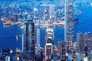 Die asiatische Finanzmetropole Hongkong. Bild und Copyright: estherpoon / shutterstock.com.