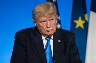 US-Präsident Donald Trump setzt die US-Notenbank immer wieder unter Druck, die Zinsen zu senken. Heute dürfte das passieren - erwarten zumindest Experten. Bild und Copyright: Frederic Legrand - COMEO / shutterstock.com.