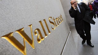 Quartalszahlen-Saison an der Wall Street: Unter den großen Konzernen des S&P 100 gibt es nur wenige negative Ausreißer und Apple sorgt für Erleichterung bei den Anlegern. Bild und Copyright: Bumble Dee / shutterstock.com.