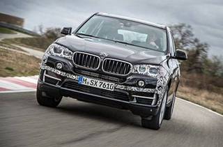 BMW steht auf dem Gaspedal und rast zu neuen Rekordzahlen bei Absatz und Gewinn. Bild und Copyright: BMW.
