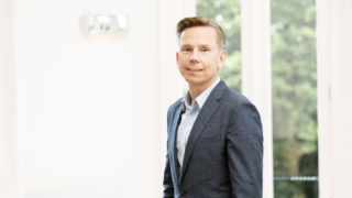 Ben Bos, Vorstand von Cliq Digital aus Düsseldorf. Das Unternehmen will in der nächsten Zeit deutlich wachsen. Bild und Copyright: Cliq Digital.