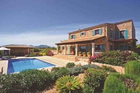 Homes + Holiday