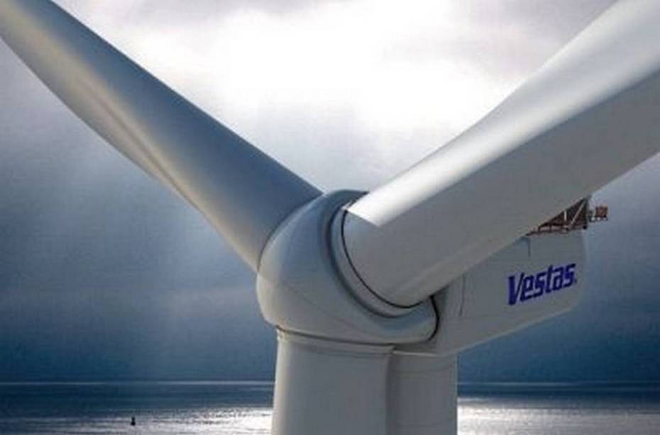  Vestas, der weltgrößte Windturbinenbauer, halbiert seine Verluste. Bild und Copyright: Vestas.